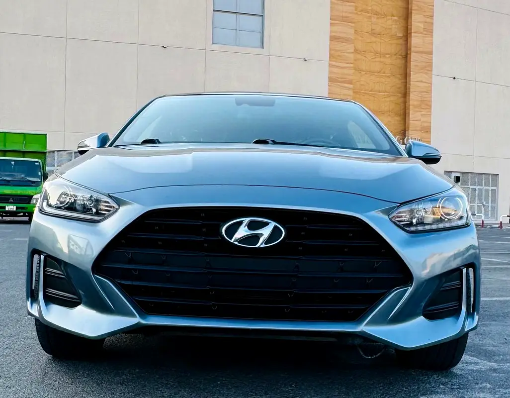 Hyundai Veloster 2020 — photo 1 of 19