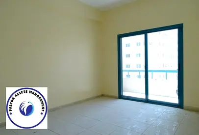 NEAR NAHDA PARK 1BHK WITH BALCONY NO HIDDEN FEE