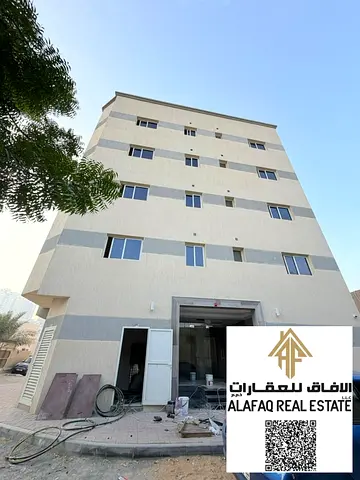 مبنى جديد للبيع في الراشدية 3 عجمان يشمل طابق ارضي واربع طوابق يضم شقق غرفة وصالة واستوديو موقع مميز قريب من الخدمات