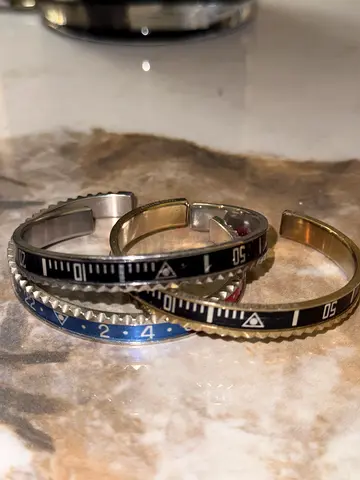 Set of Stylish Bracelets “SPEEDOMETER OFFICIAL”
