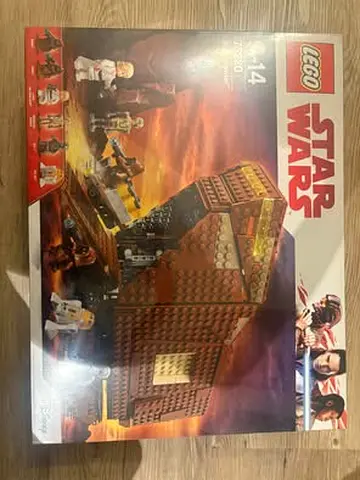 BARGAIN BRAND NEW RARE LEGO 75220 STAR WARS SANDCRAWLER