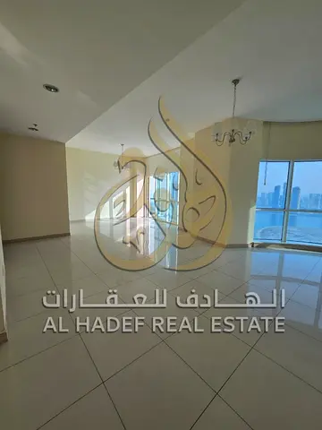 ✨ فخامة العيش وإطلالات ساحرة في منطقة الخان مع شركة الهادف العقارية! ✨ استمتع بحياة الرفاهية في واحد من أرقى أحياء الشارقة، حيث تجتمع المساحات الواسع