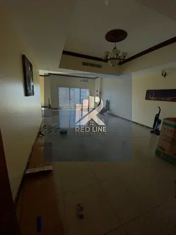 🌟 Luxury 3-bedroom apartment with a lounge, sea view, and full services in Al Taawun