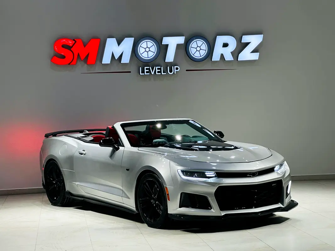 Chevrolet Camaro Convertible 2018 — photo 1 of 14