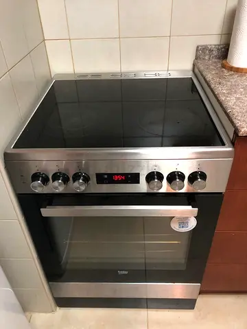 Beko 60x60cm Ceramic Electric cooker, 4 Cooking Zones(2 Expandable),8 Cooking Multifunc FREE DELIVER