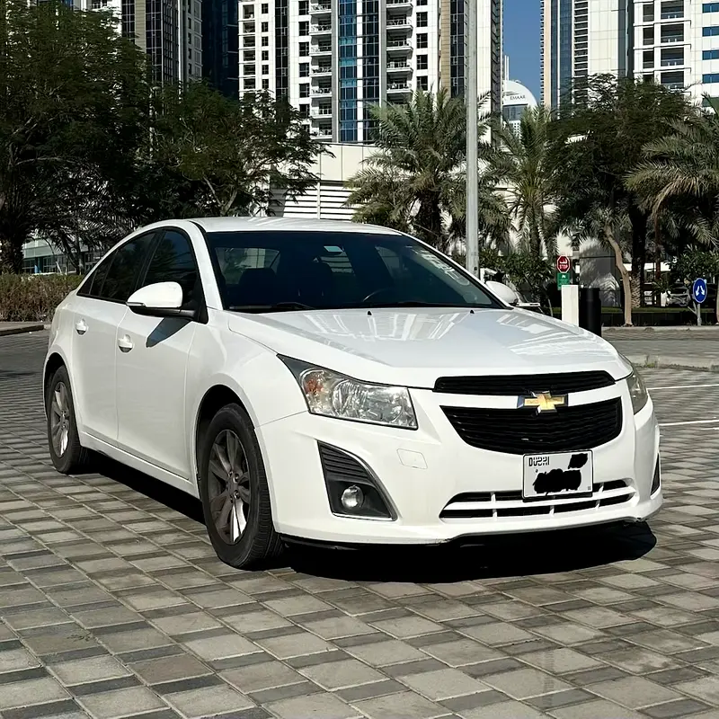 Chevrolet Cruze 2014 — photo 1 of 12