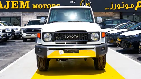 2026 Toyota Land Cruiser 70 Series LC 76 LX - GCC Specs - Brand New!