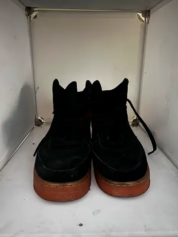 Nike Air Force 1 High 🖤🔥 (gum sole)