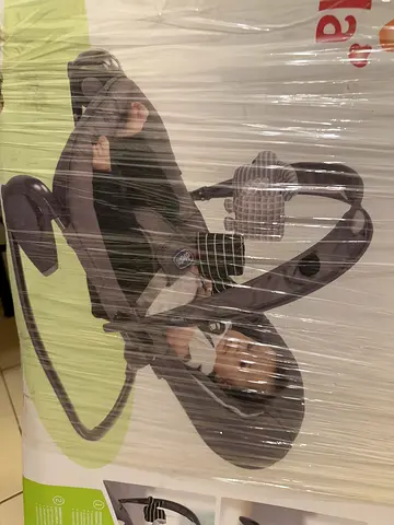 Chicco baby rocker/bouncer - good condition (gray)