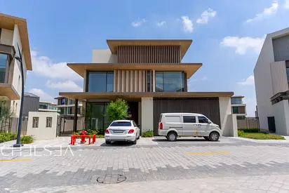 MOVE-IN READY | BRAND-NEW | COMMUNITY EXPERT