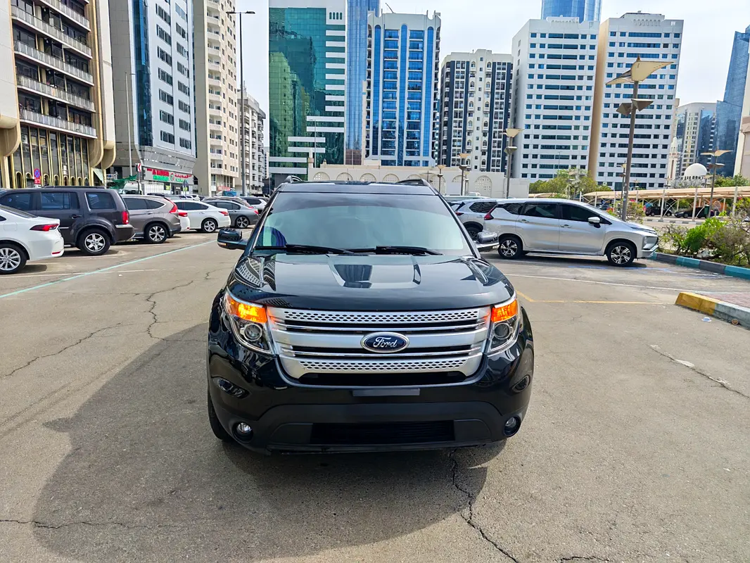 Ford Explorer 2015 — photo 1 of 12
