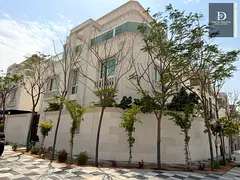 Prime Location 🔥 Corner Villa for Sale in Sharjah – Al Hooshi 📍 Location: Sharjah – Al Hoo