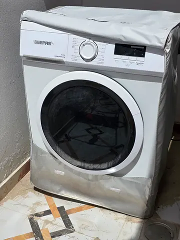 Used Geepas front-load washing machine