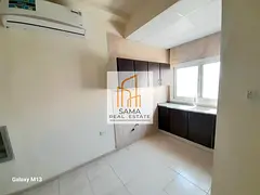 Close kitchen studio available for family Good location central gas Muwaileh