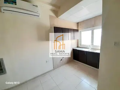 Close kitchen studio available for family Good location central gas Muwaileh