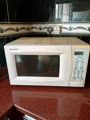 Microwave oven