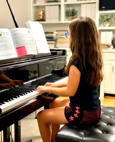 *Professional Piano Teacher for Private Lessons*