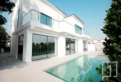 Exclusive | Fully Renovated l Luxury Finishes