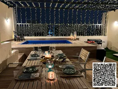 📌 للإيجار فيلا مفروشة بالكامل 🏡 تضم 5 غرف نوم ماستر، صالة معيشة، مجلس، مطبخين، وتراس مع مسبح 🏊‍♀️🌊 📍 الزاهية، عجمان 💰 الإيجار السنوي: 125,000