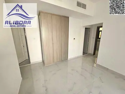 🔥 New Building for Sale – Al Alia, Ajman 🔥 ✨ Great investment opportunity – direct from owner 📍 Location: Al Alia – Ajman 🏢 Residential & Commerc