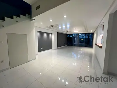 Spacious 3 BHK Townhouse / Prime Location
