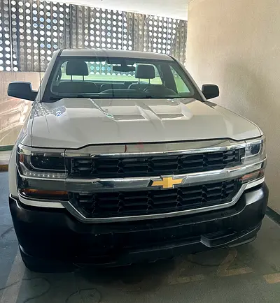 Silverado 2016 low milage , accident free rear wheel