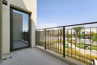 UNFURNISHED | WELL MAINTAINED | READY TO MOVE
