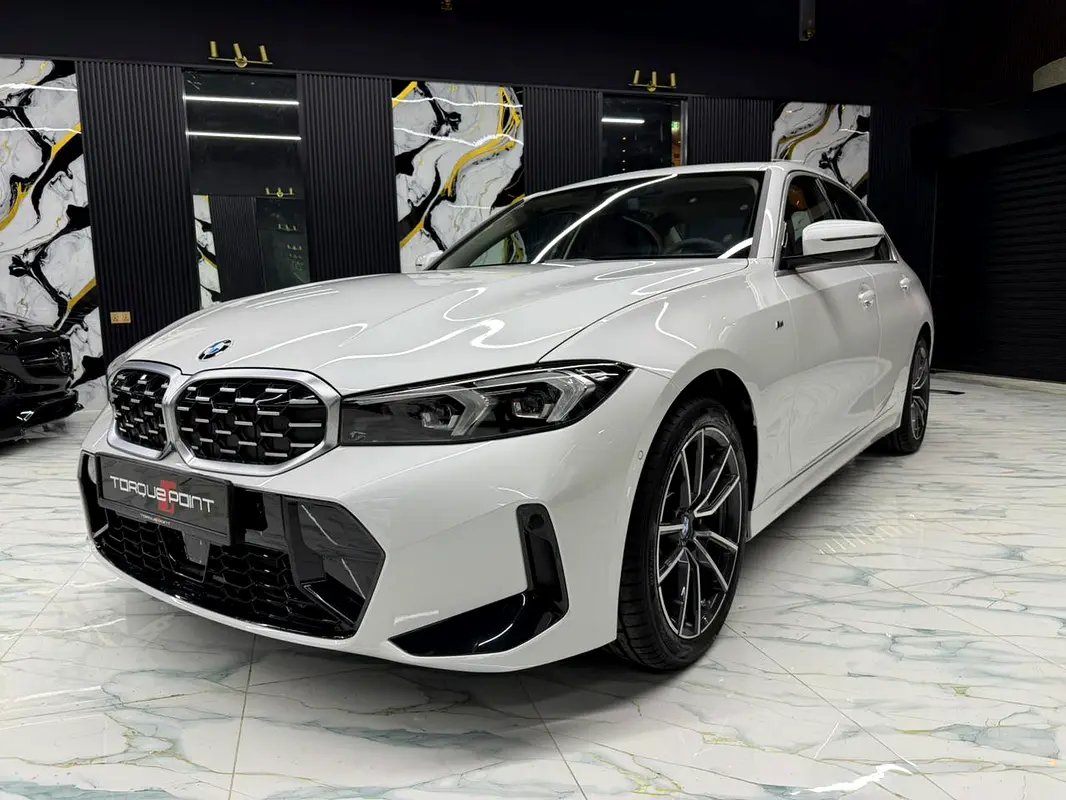 BMW 3-Series 2025 — photo 1 of 17