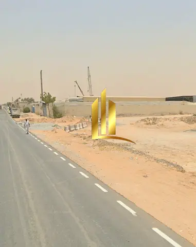 شبرة للبيع في الصجعة الصناعية القديمة 20 الف قدم بعائد 225 ألف سنوي – الشارقة