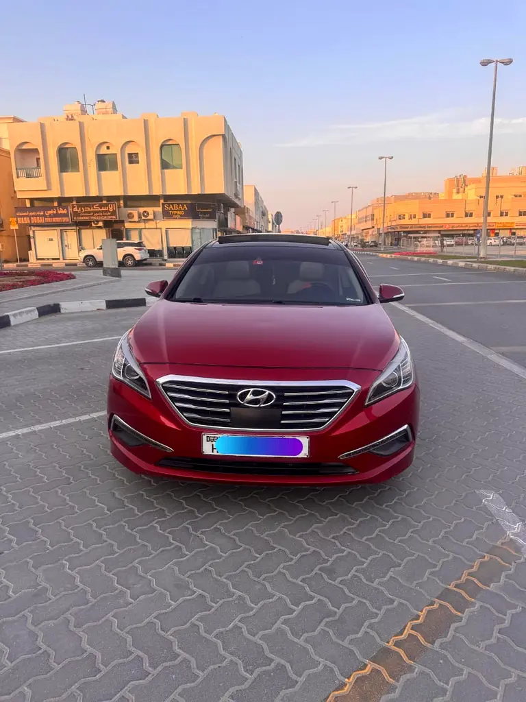 Hyundai Sonata 2015 — photo 1 of 11