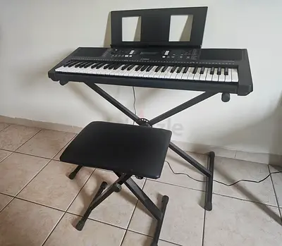 Yamaha PSR-E373 Keyboard + Stand + Seat | Excellent Condition | Touch Sensitive