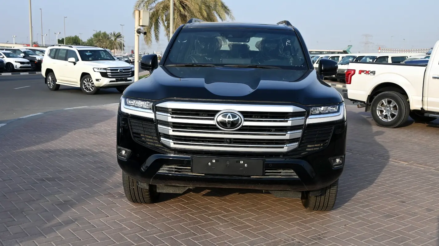 Toyota Land Cruiser 2022 — photo 1 of 19