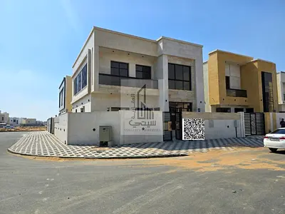 🔥 فيلا مودرن فاخرة للبيع 🔥  تملك حر لكل الجنسيات مع حق التوريث مدى الحياة! 🏡