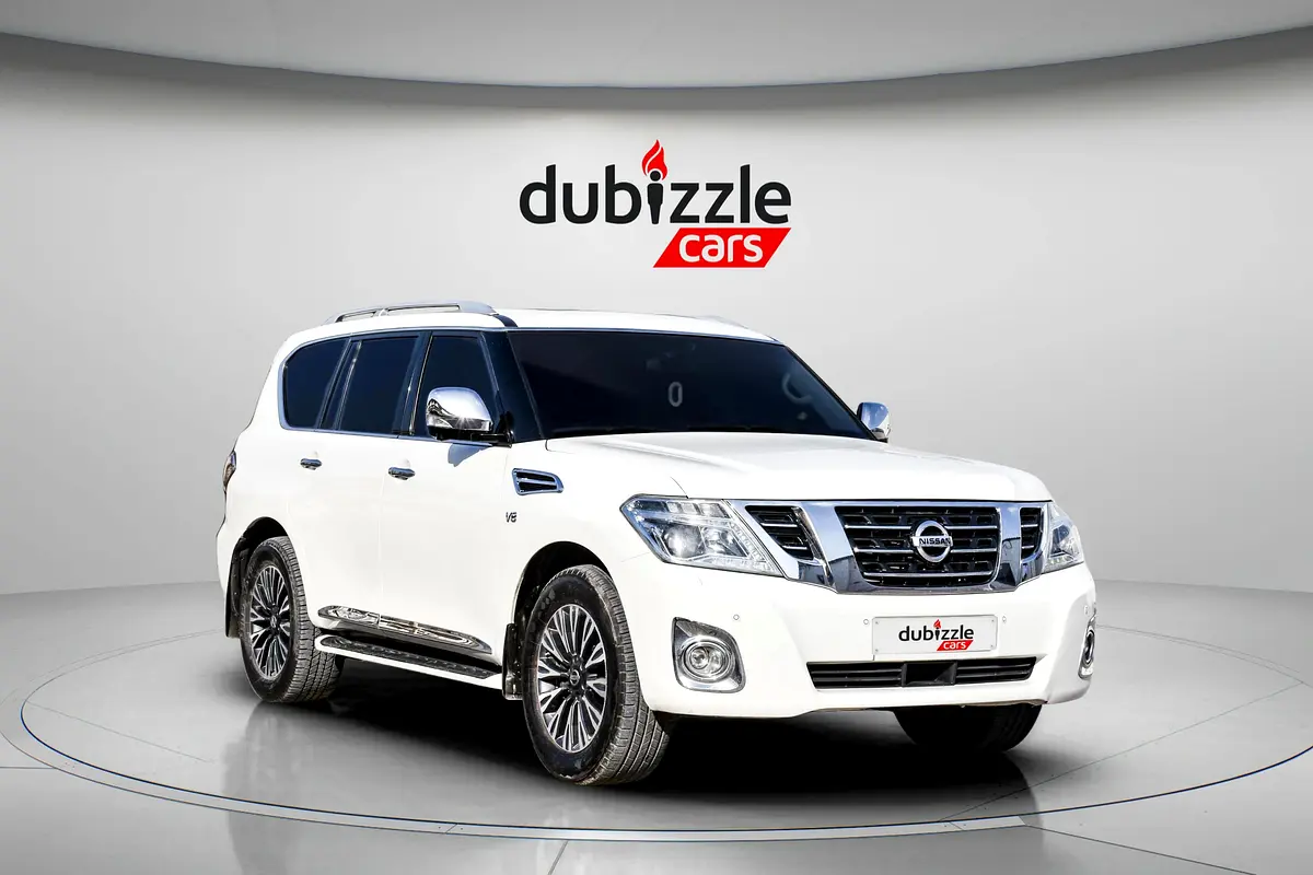 Nissan Patrol 2015 — photo 1 of 20