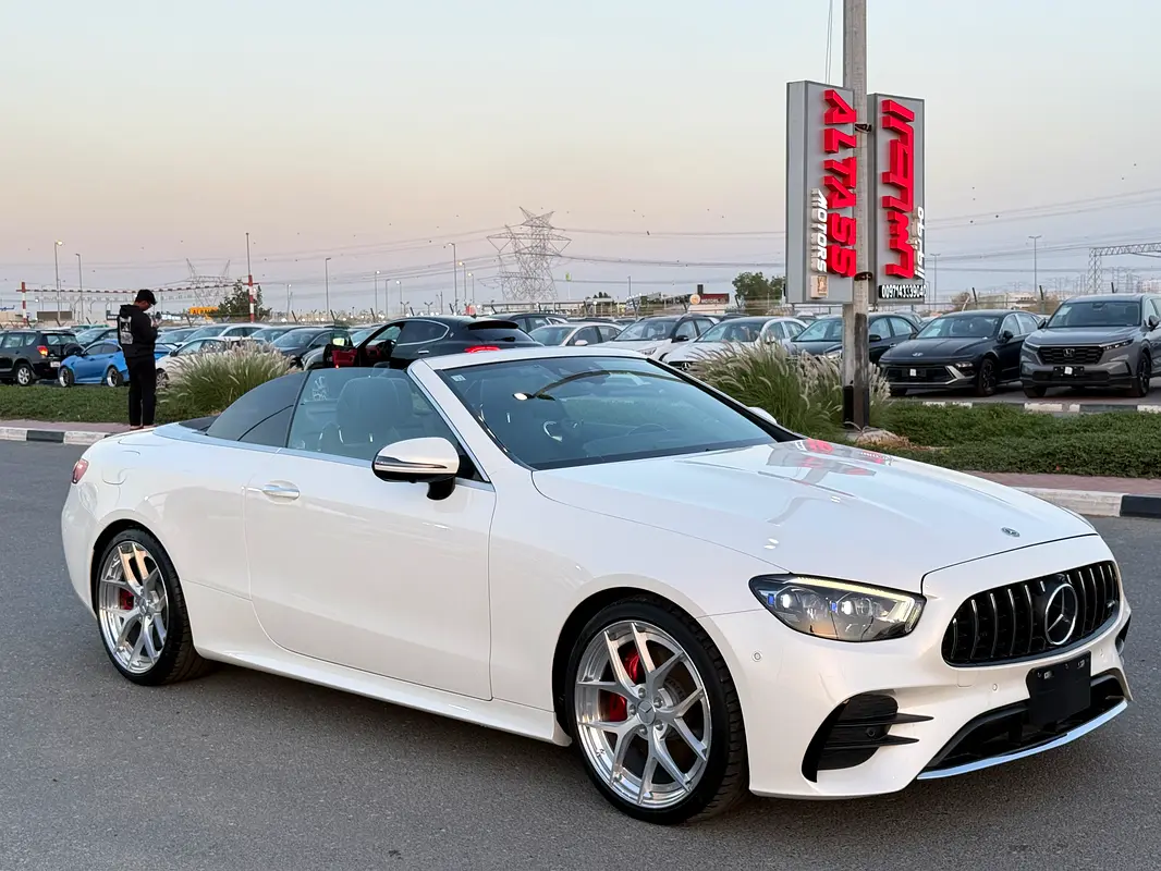 Mercedes-Benz E-Class 2021 — photo 1 of 16