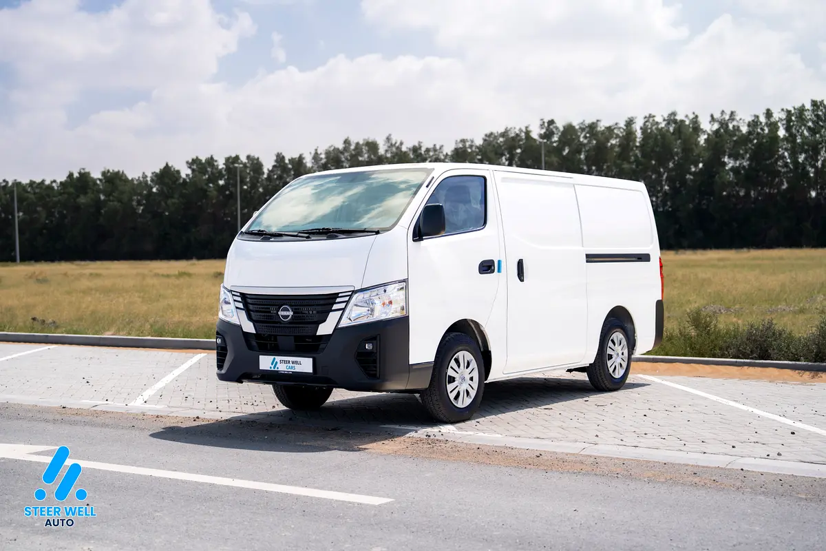 Nissan Urvan 2025 — photo 1 of 14