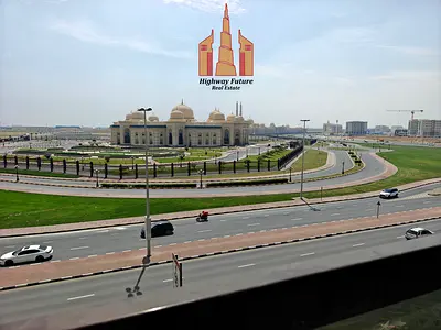 READY TO MOVE 2BHK FOR FAMILY ROAD FACING,BIG BALCONY