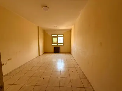 اطلالة بحرية غرفتين وصالة مساحات واسعة تشطيب حديث موقع متميز تامين شيك لا يصرف قريب من جميع الخدمات تسهيلات في السداد