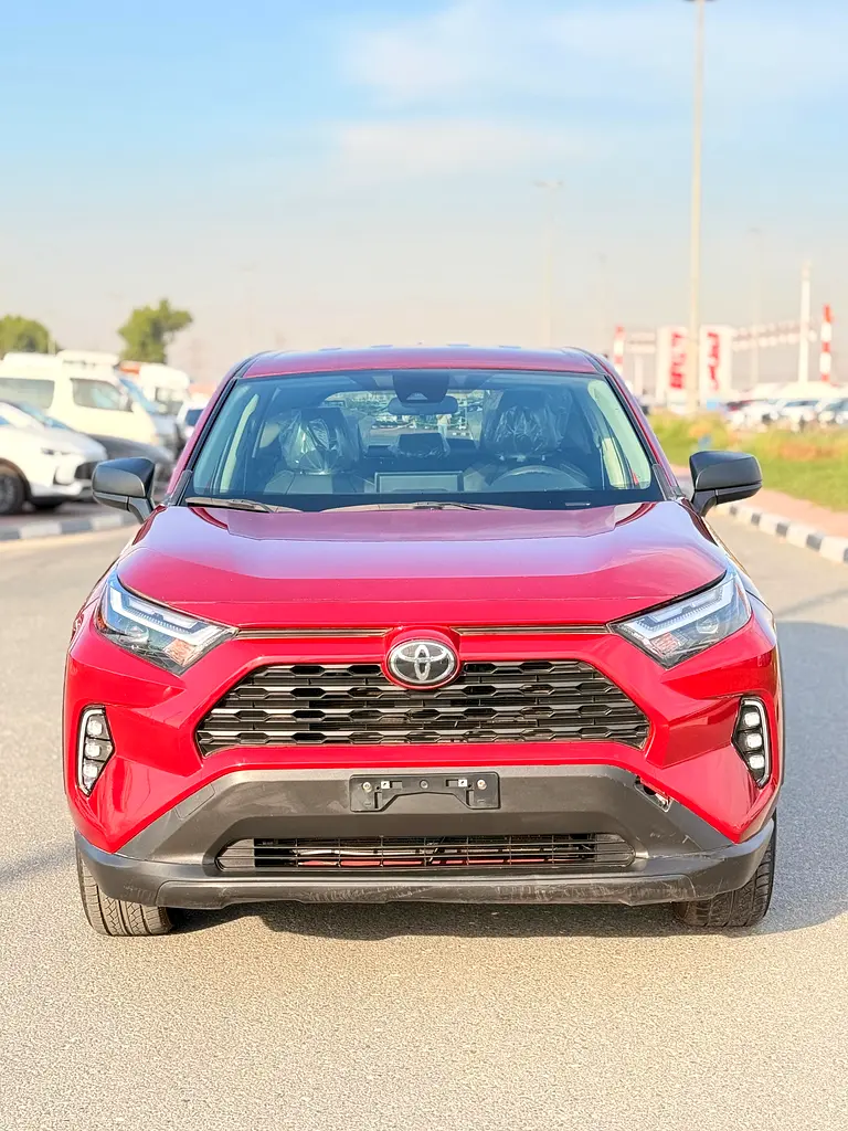 Toyota Rav 4 2023 — photo 1 of 20