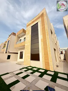 Villa for rent in Al Helio 2, Ajman. 5 master bedrooms, majlis, living room, maid's room, and st