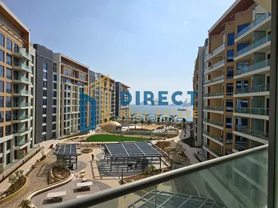 فرصة مميزة للسكن أو الاستثمار في موقع استثنائي يجمع بين سحر البحر وروعة الجبال، ضمن بيئة هادئة توفر أسلوب حياة فاخر في واحدة من أجمل مدن الساحل الشرقي