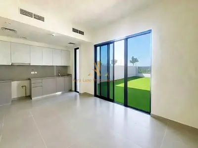 Exclusive: Single Row| Premium Unit: Prime Location