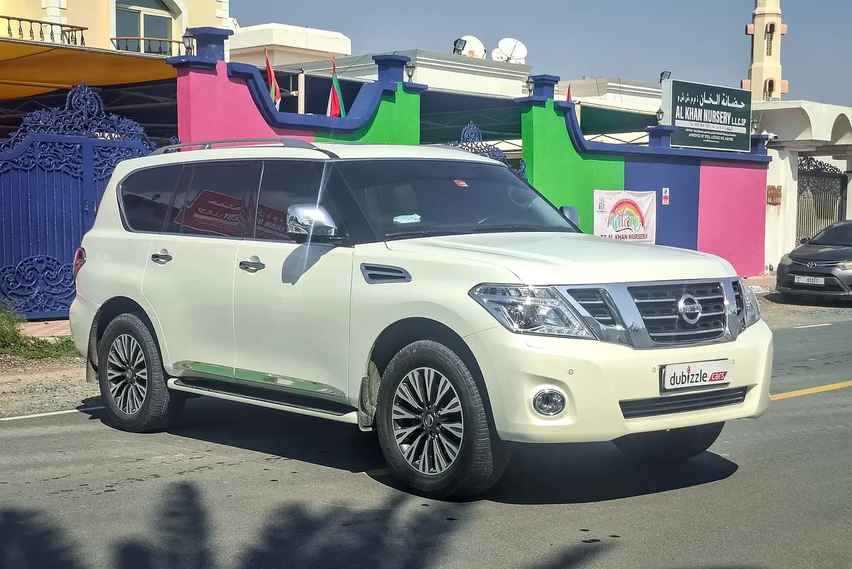 Nissan Patrol 2019 — photo 1 of 16