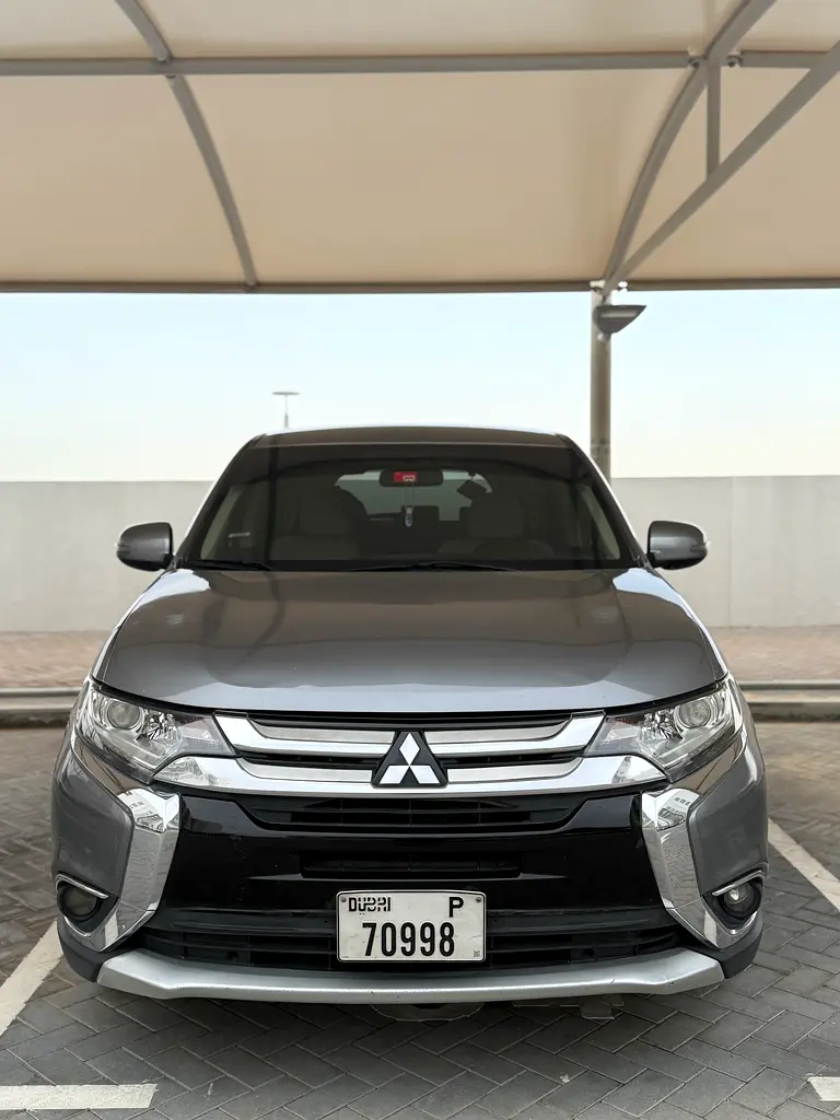 Mitsubishi Outlander 2016 — photo 1 of 11