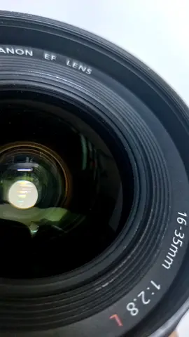 Canon Lensa EF 16~35 mm F2.8