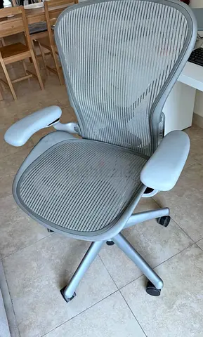 Herman Miller Gray Aeron Classic Chair fully loaded Size B and C