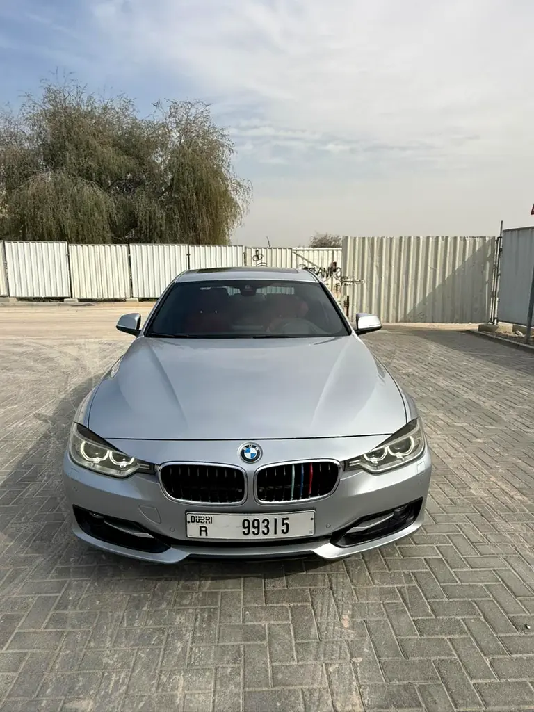 BMW 3-Series 2012 — photo 1 of 14