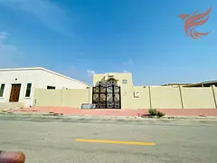 4 BR villa for rent in al Mairead rent 100k