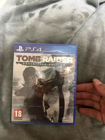 Tomb Raider: Definitive Edition (PS4) - Gently used