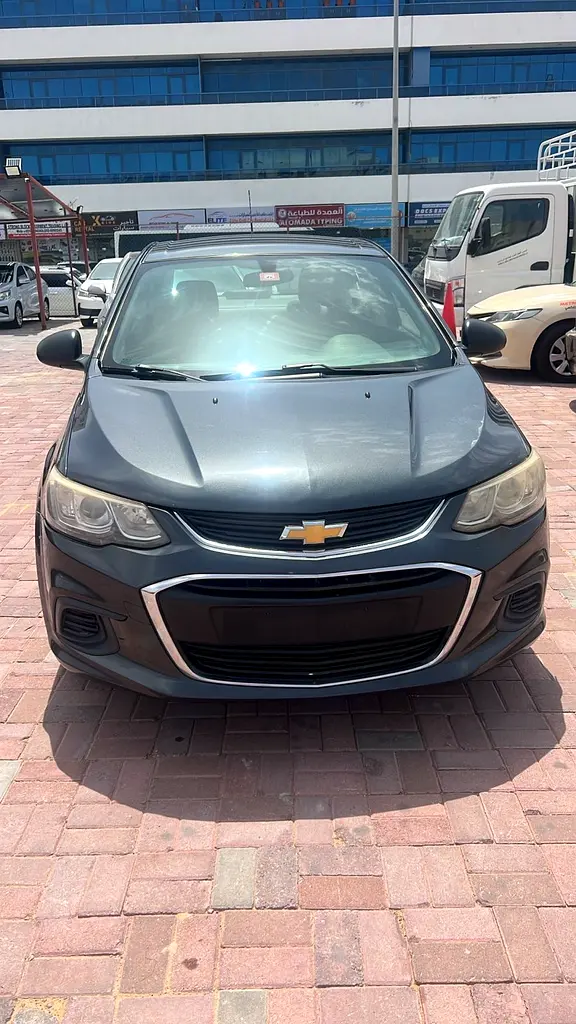 Chevrolet Aveo 2017 — photo 1 of 9